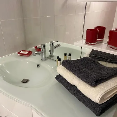 Le Les Chataignes Holiday home