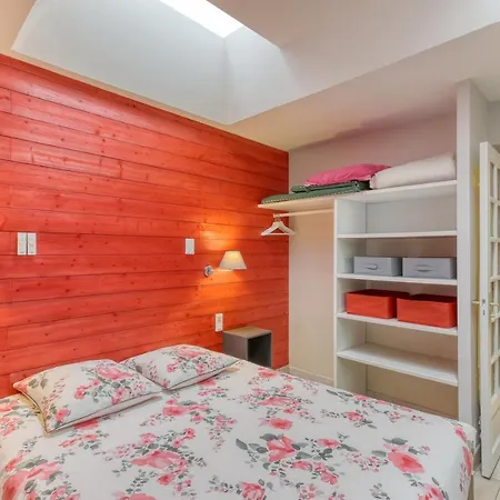 Le Les Chataignes * Volvic