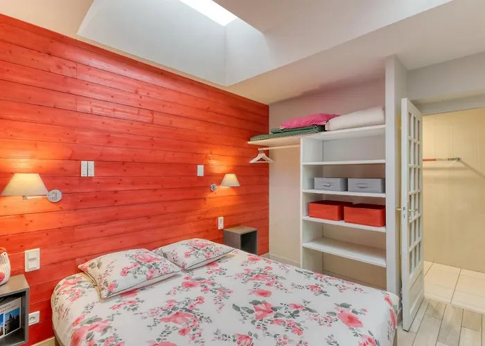 Le Les Chataignes * Volvic